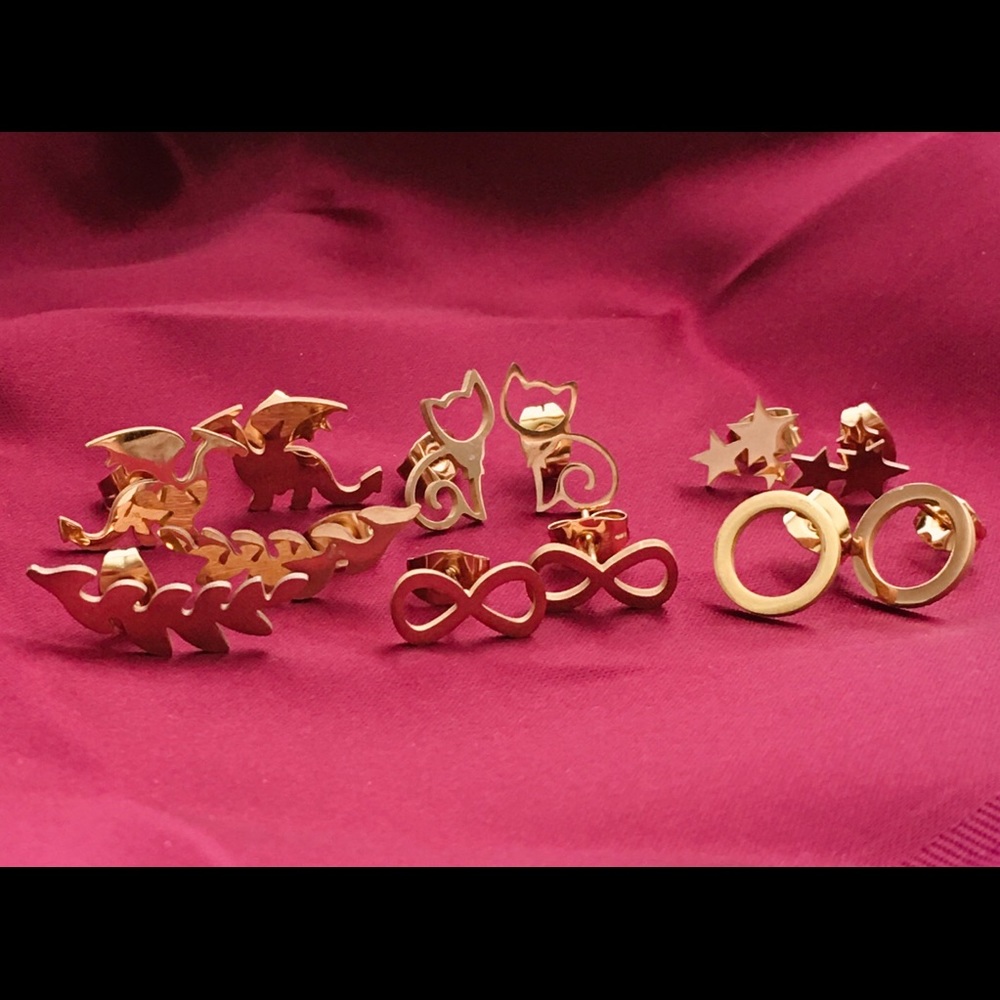 Small earrings